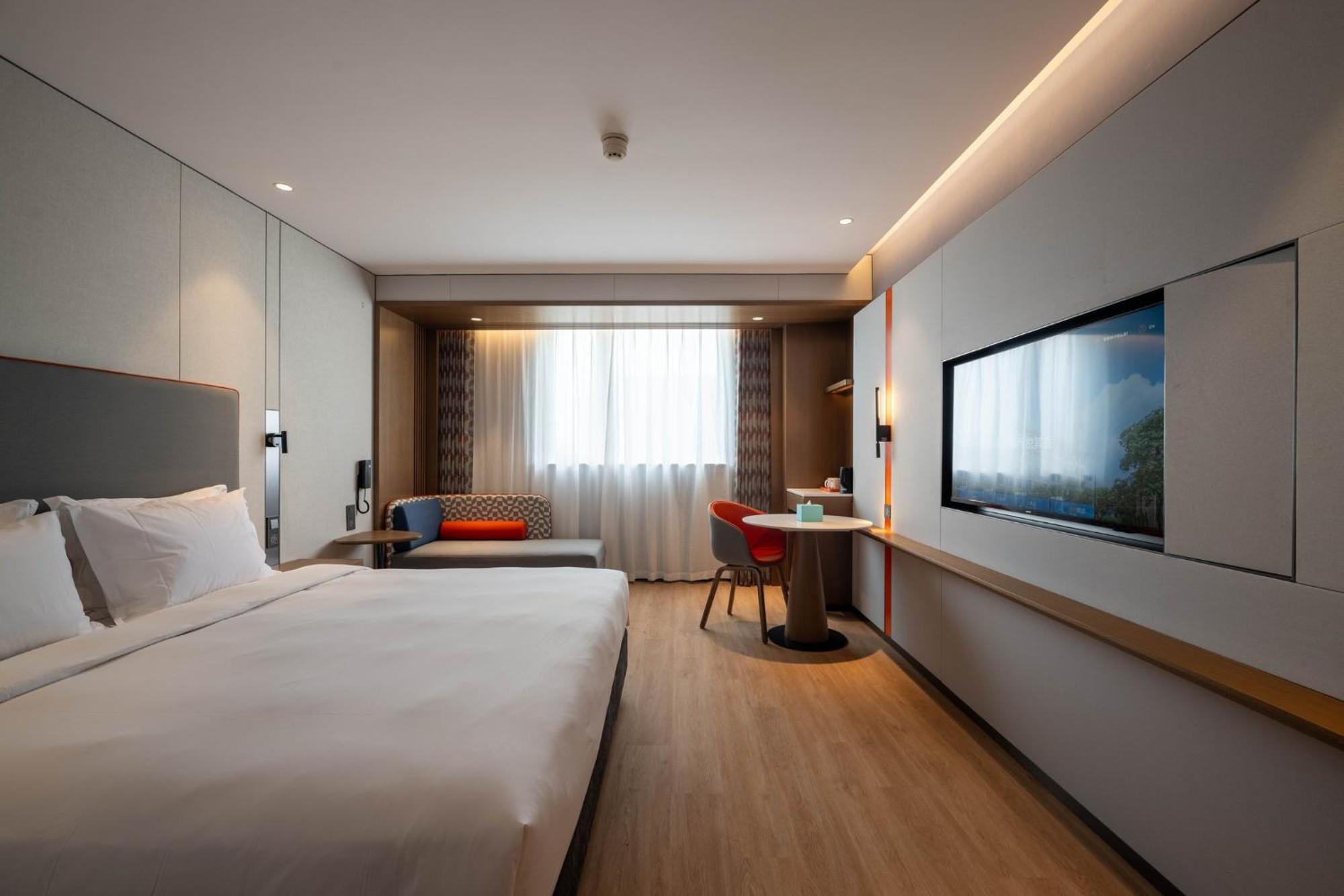 Holiday Inn Express Shanghai Pujiang Lianhang Road By Ihg Exterior foto